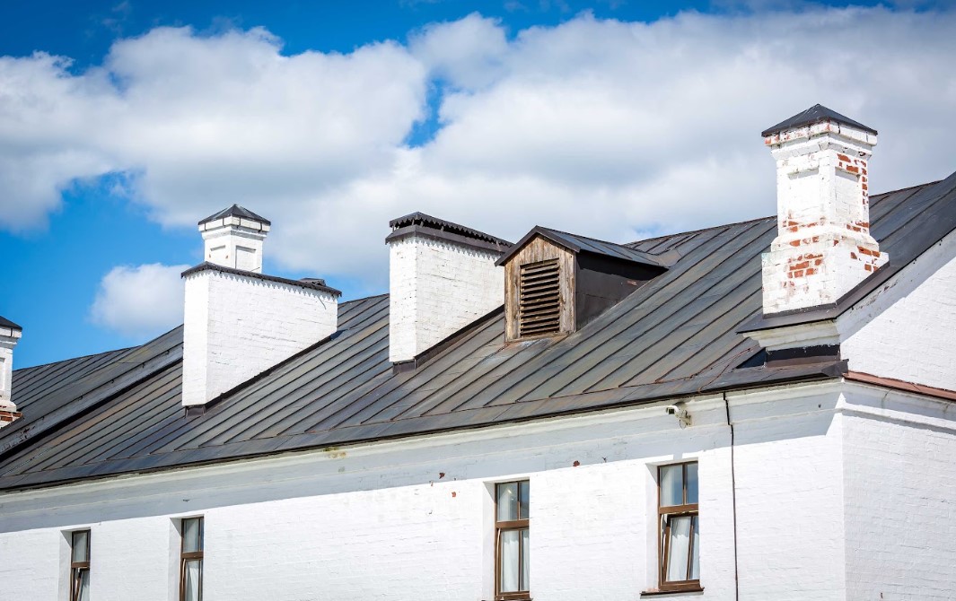 wind damage on metal roofs